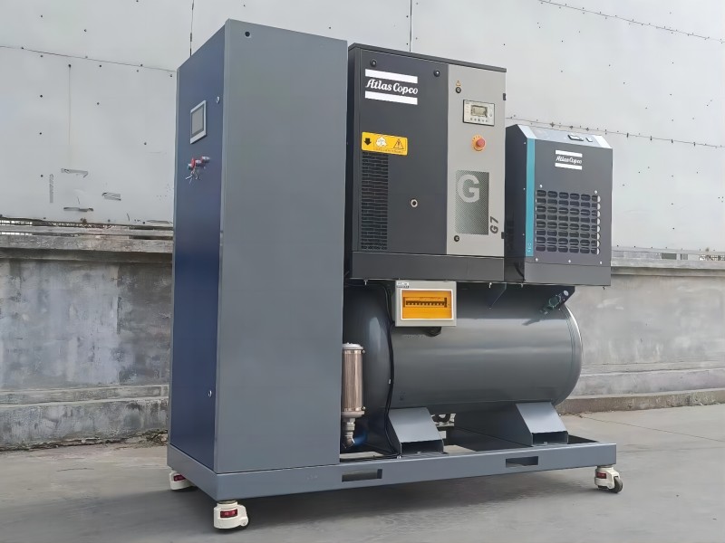 �t(y��)�������C(j��)